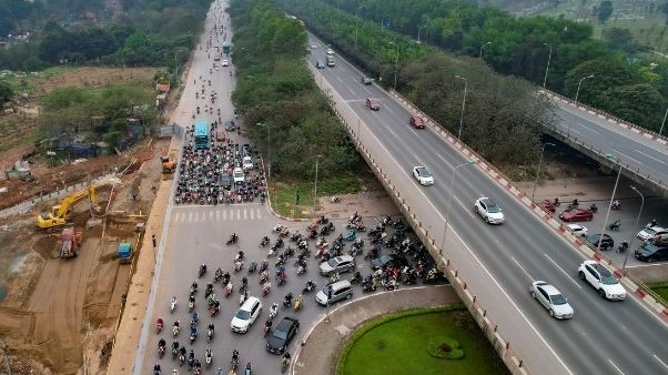 Hà Nội: Phân luồng giao thông trên cầu Chương Dương và đường gom Đại lộ Thăng Long