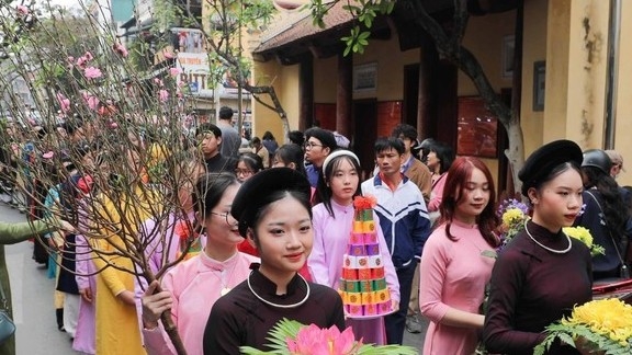 Tưng bừng nhiều hoạt động vui Xuân đón Tết Nguyên đán Ất Tỵ tại phố cổ Hà Nội