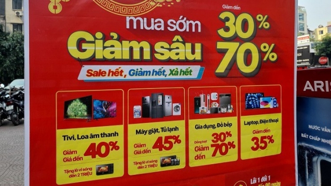 Loạt siêu thị điện máy giảm giá hơn 70% dịp cuối năm