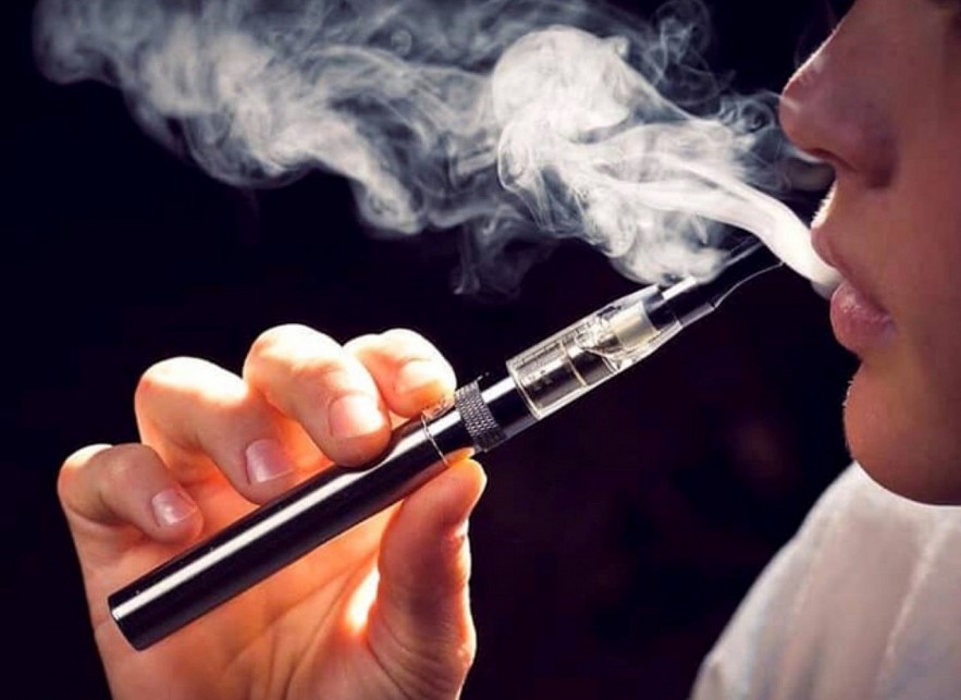 Đề xuất phạt đến 2 triệu đồng khi chứa chấp, sử dụng thuốc lá điện tử, nung nóng Đề xuất phạt đến 2 triệu đồng khi chứa chấp, sử dụng thuốc lá điện tử, nung nóng