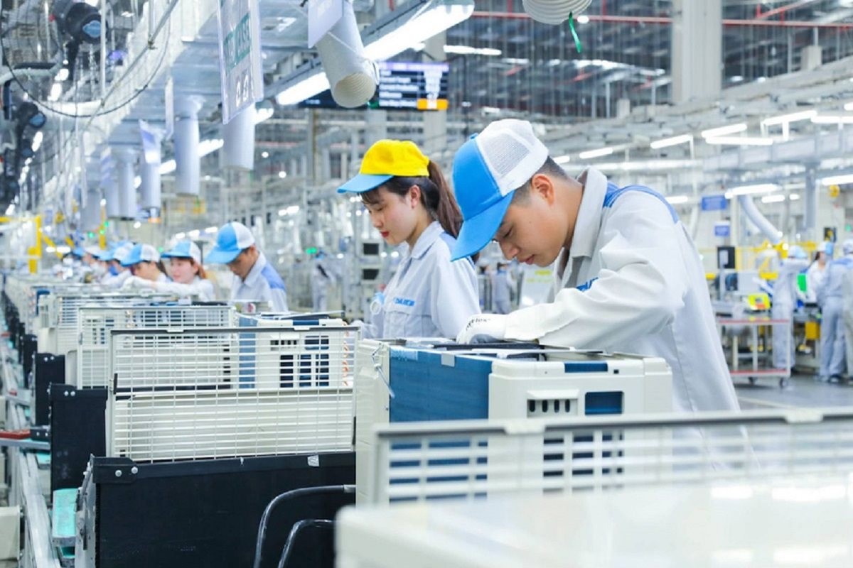 Vốn đầu tư nước ngoài vào Việt Nam tăng mạnh trong tháng đầu năm