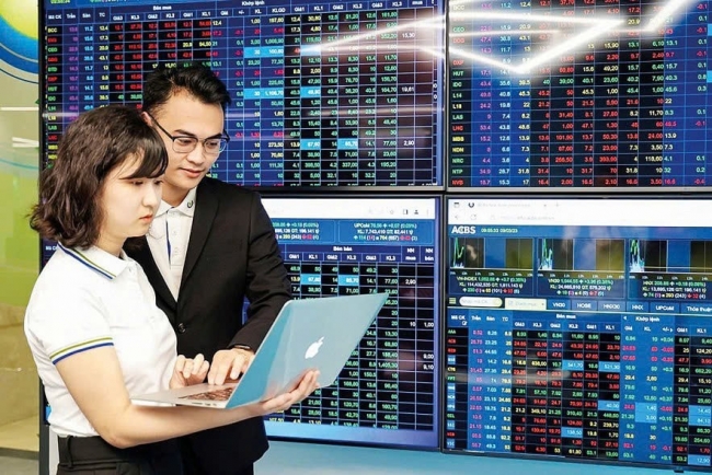 chung khoan ngay 36 co phieu chung khoan bung no vn index thiet lap dinh moi cua nam
