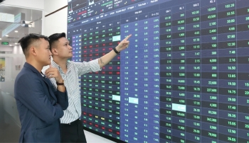 Chứng khoán tuần qua: VN-Index có tuần tăng điểm tốt, khối ngoại trở lại mua ròng
