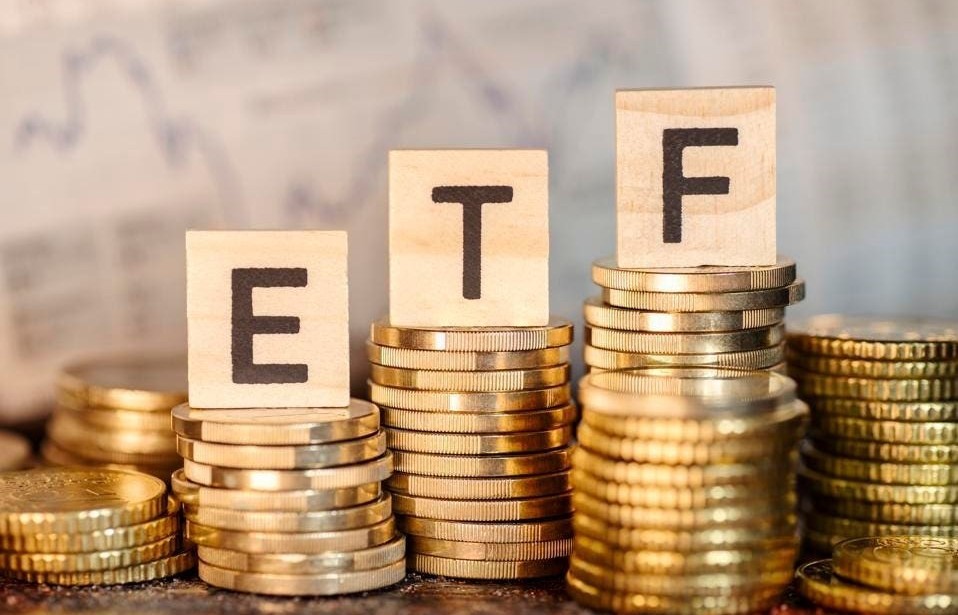 Các ETF Việt Nam tiếp tục bị rút ròng