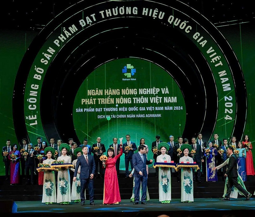Agribank với hành trình 37 năm khẳng định vị thế, thương hiệu quốc gia