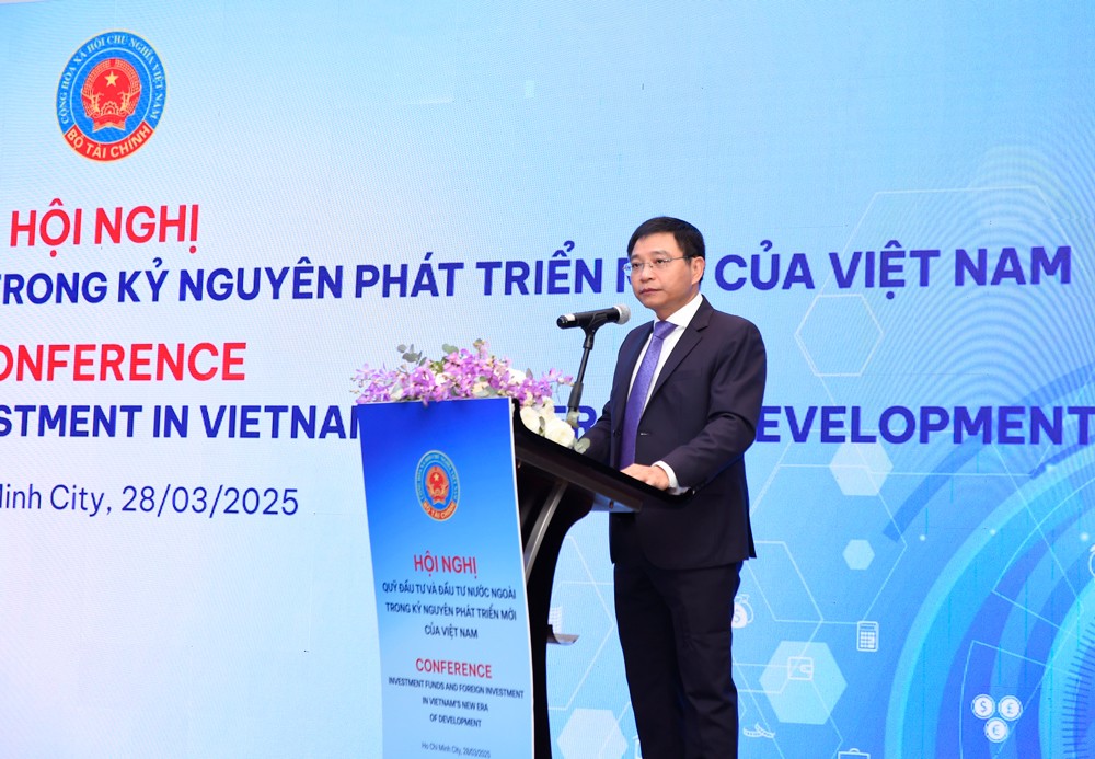 Thu hút nguồn vốn từ các quỹ đầu tư và đầu tư nước ngoài trong kỷ nguyên phát triển mới của Việt Nam