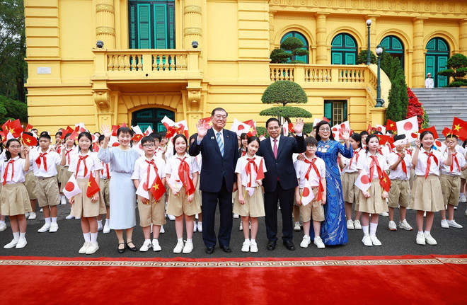 ttxvn-thu-tuong-hoi-dam-thu-tuong-nhat-ban-1-trung-bay-anh-ttxvn.jpg
