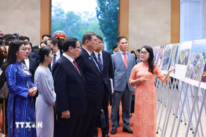 ttxvn-thu-tuong-le-don-thu-tuong-nhat-ban-2.jpg