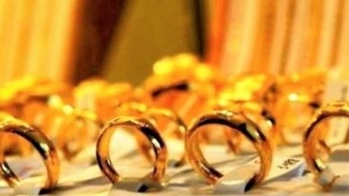 Giá vàng thế giới và trong nước chiều 28/4 đồng loạt lao dốc