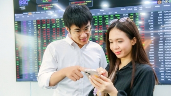 Chiến lược nào cho nhà đầu tư chứng khoán trong tháng 5?