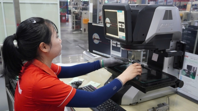 Tạo thuận lợi cho doanh nghiệp tiếp cận đất đai, mặt bằng sản xuất kinh doanh