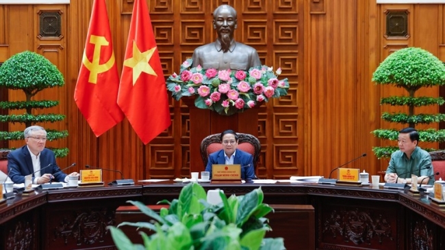 Thủ tướng: Các bộ cần rà soát, phân cấp, phân quyền hơn nữa cho địa phương
