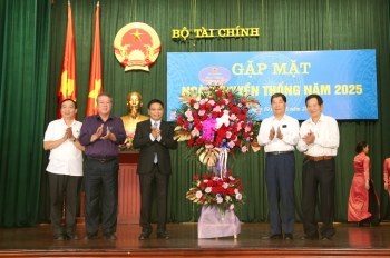 Ban liên lạc hưu trí Bộ Tài chính tổ chức gặp mặt Ngày truyền thống năm 2025