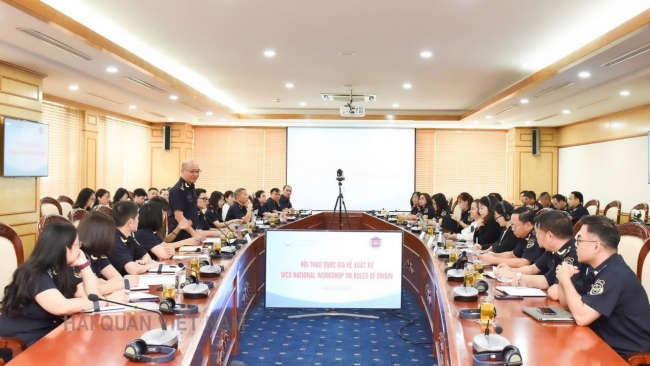 Nâng cao năng lực hải quan trong thực thi quy tắc xuất xứ hàng hóa