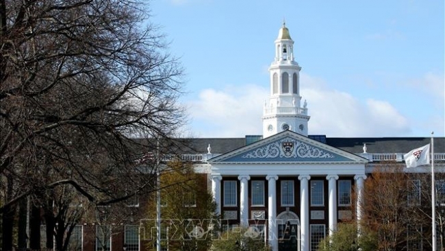 Chính quyền Trump thu hồi quyền tuyển sinh sinh viên quốc tế của Đại học Harvard