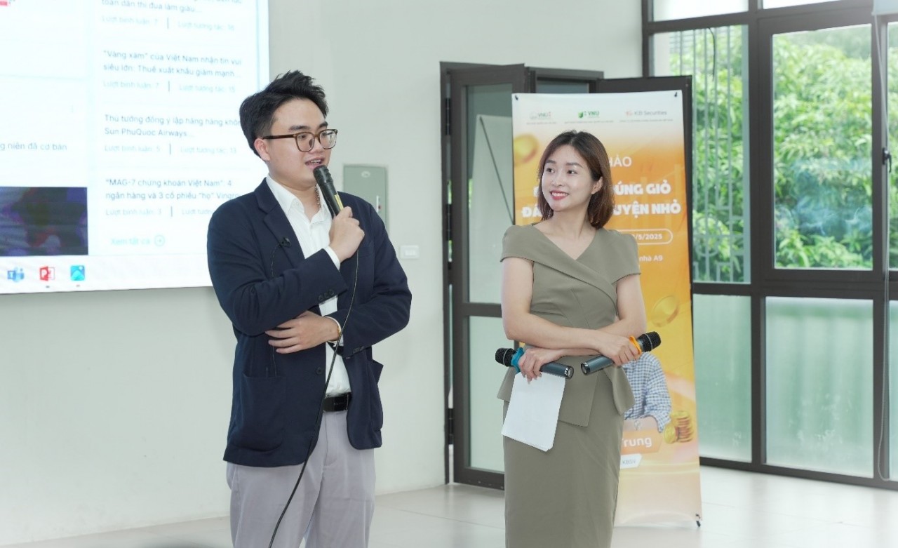 KBSV “bắt tay” Đại học Quốc gia Hà Nội: Đầu tư vào thế hệ trẻ - Ươm mầm tài năng, khai phóng tư duy tài chính KBSV “bắt tay” Đại học Quốc gia Hà Nội: Đầu tư vào thế hệ trẻ - Ươm mầm tài năng, khai phóng tư duy tài chính