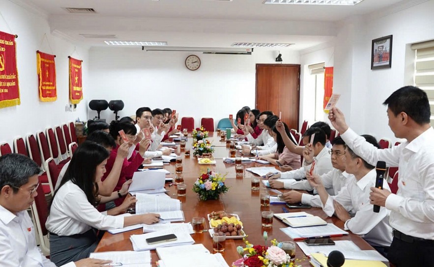 Đại hội Chi bộ 2 - Vụ Tổ chức cán bộ thành công rực rỡ, định hướng phát triển vững mạnh nhiệm kỳ 2025 - 2027