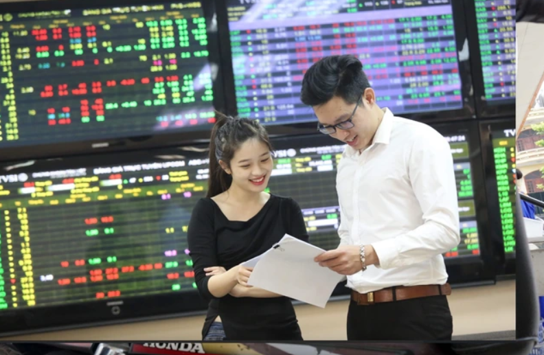 Chứng khoán ngày 17/12: VN-Index 