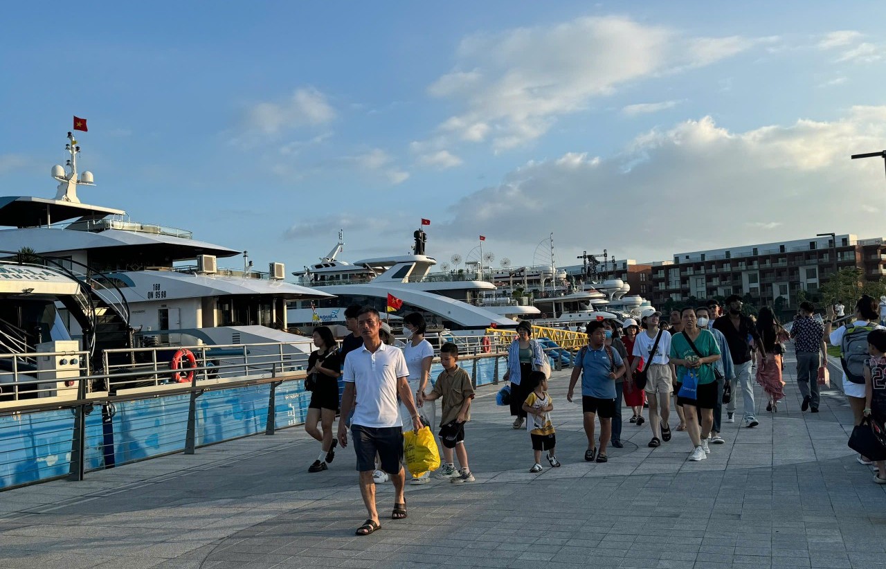 Quảng Ninh đặt mục tiêu thu thêm hơn 8.000 tỷ đồng ngân sách nhà nước trong tháng 12