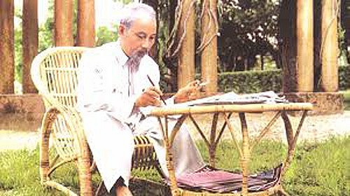 Nhà báo Hồ Chí Minh - người khơi nguồn cho dòng báo chí cách mạng