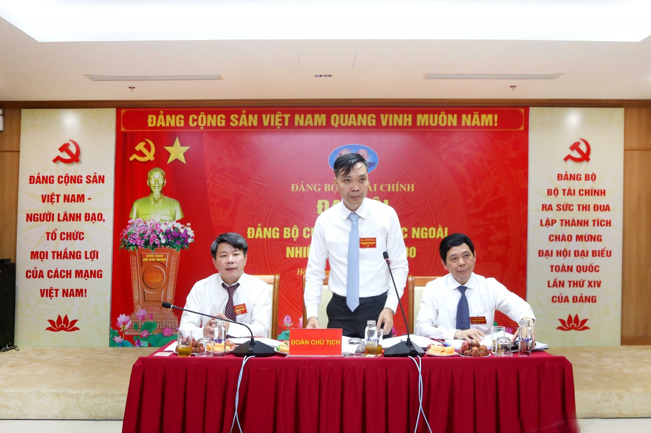 Đổi mới phương thức lãnh đạo, xây dựng Đảng bộ ngày càng trong sạch, vững mạnh