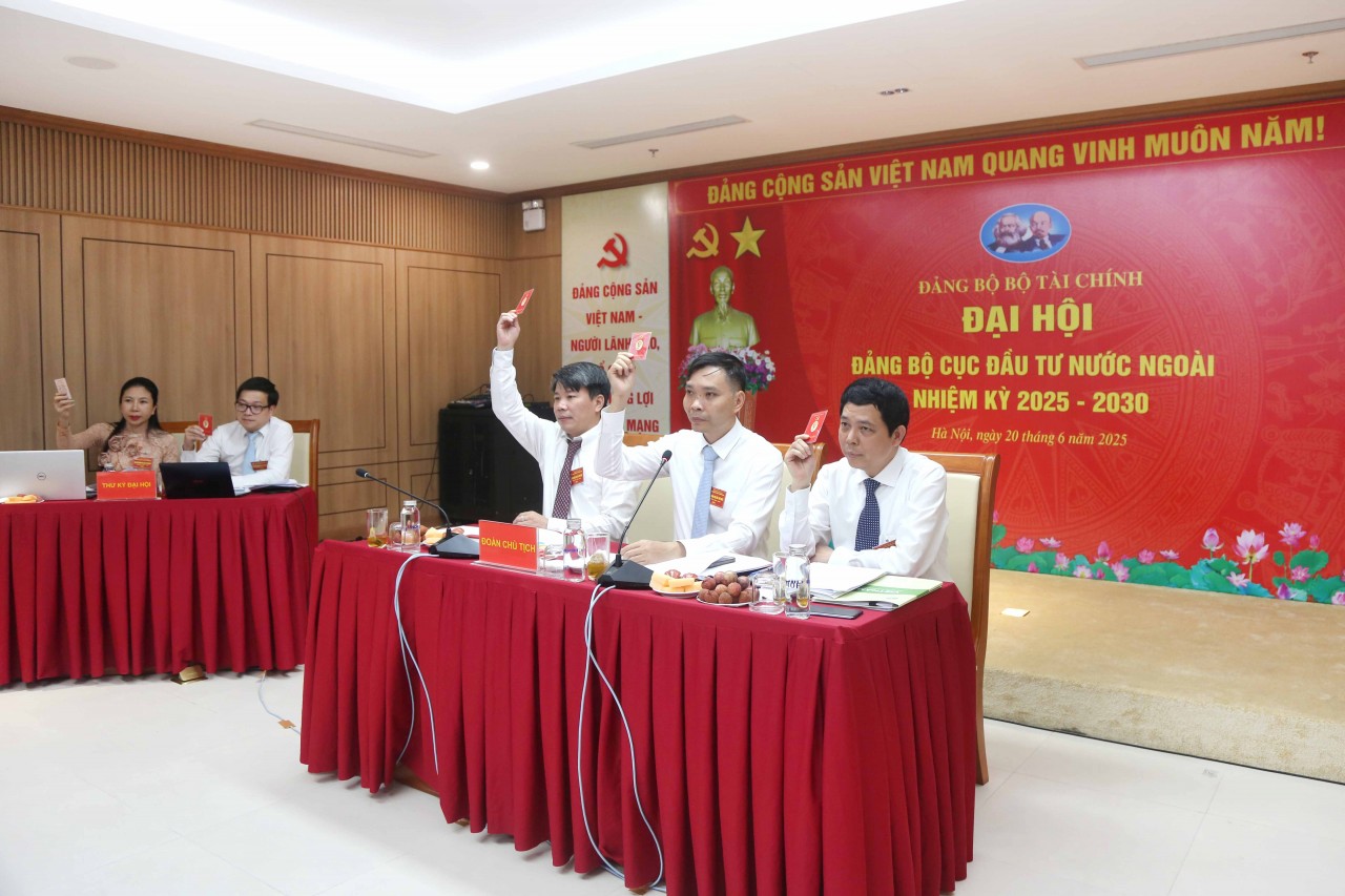 Đổi mới phương thức lãnh đạo, xây dựng Đảng bộ ngày càng trong sạch, vững mạnh