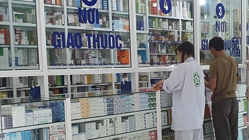 Bộ Y tế yêu cầu cung ứng đầy đủ thuốc, thiết bị y tế cho người bệnh bảo hiểm y tế