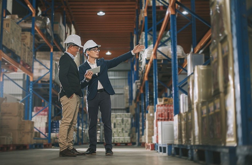 Ngân hàng UOB điều chỉnh triển vọng xuất khẩu sang Mỹ, VND có thể phục hồi từ quý IV