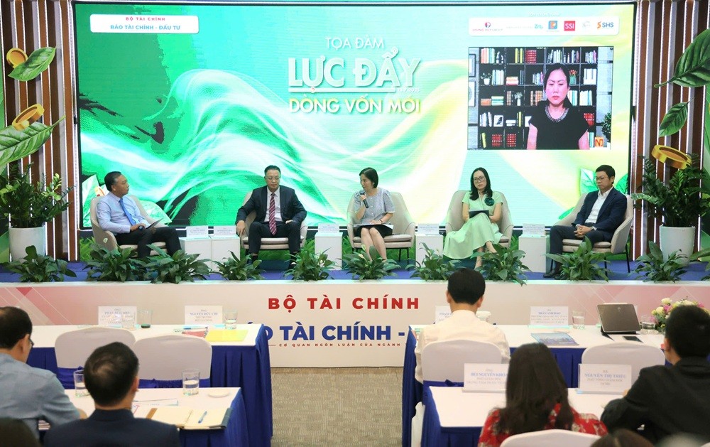 Nâng hạng – Bước đệm để thị trường chứng khoán trở thành kênh huy động vốn dài hạn Nâng hạng – Bước đệm để thị trường chứng khoán trở thành kênh huy động vốn dài hạn