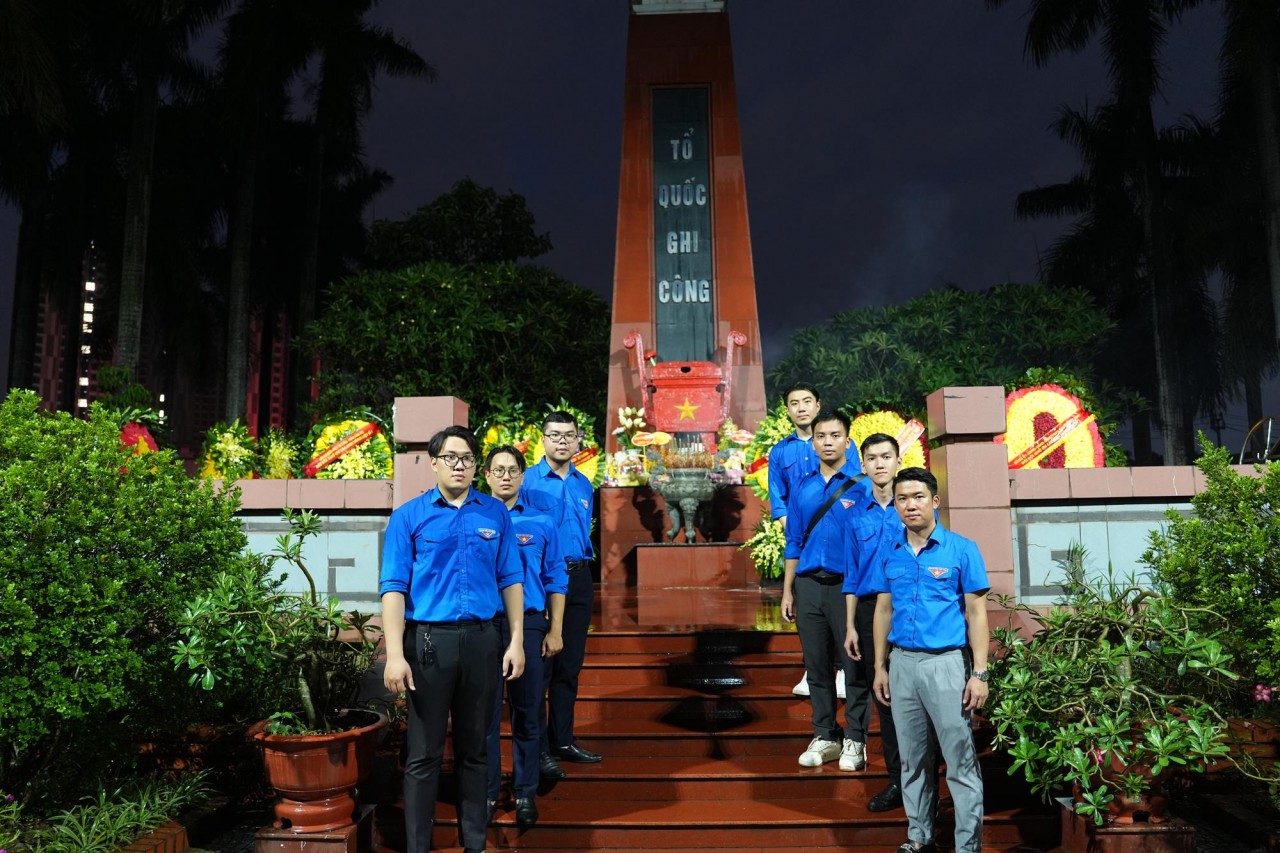 Đoàn Thanh niên DATC tri ân các Anh hùng liệt sĩ