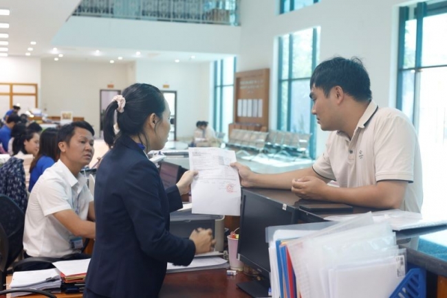Trên 5.687 tỷ đồng đã được chi tặng quà cho nhân dân dịp Tết Độc lập
