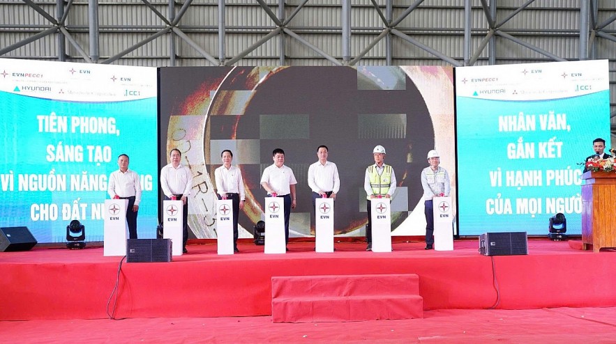 Thực hiện thành công đốt dầu lần đầu lò hơi Tổ máy số 1, Nhà máy nhiệt điện Quảng Trạch I Thực hiện thành công đốt dầu lần đầu lò hơi Tổ máy số 1, Nhà máy nhiệt điện Quảng Trạch I