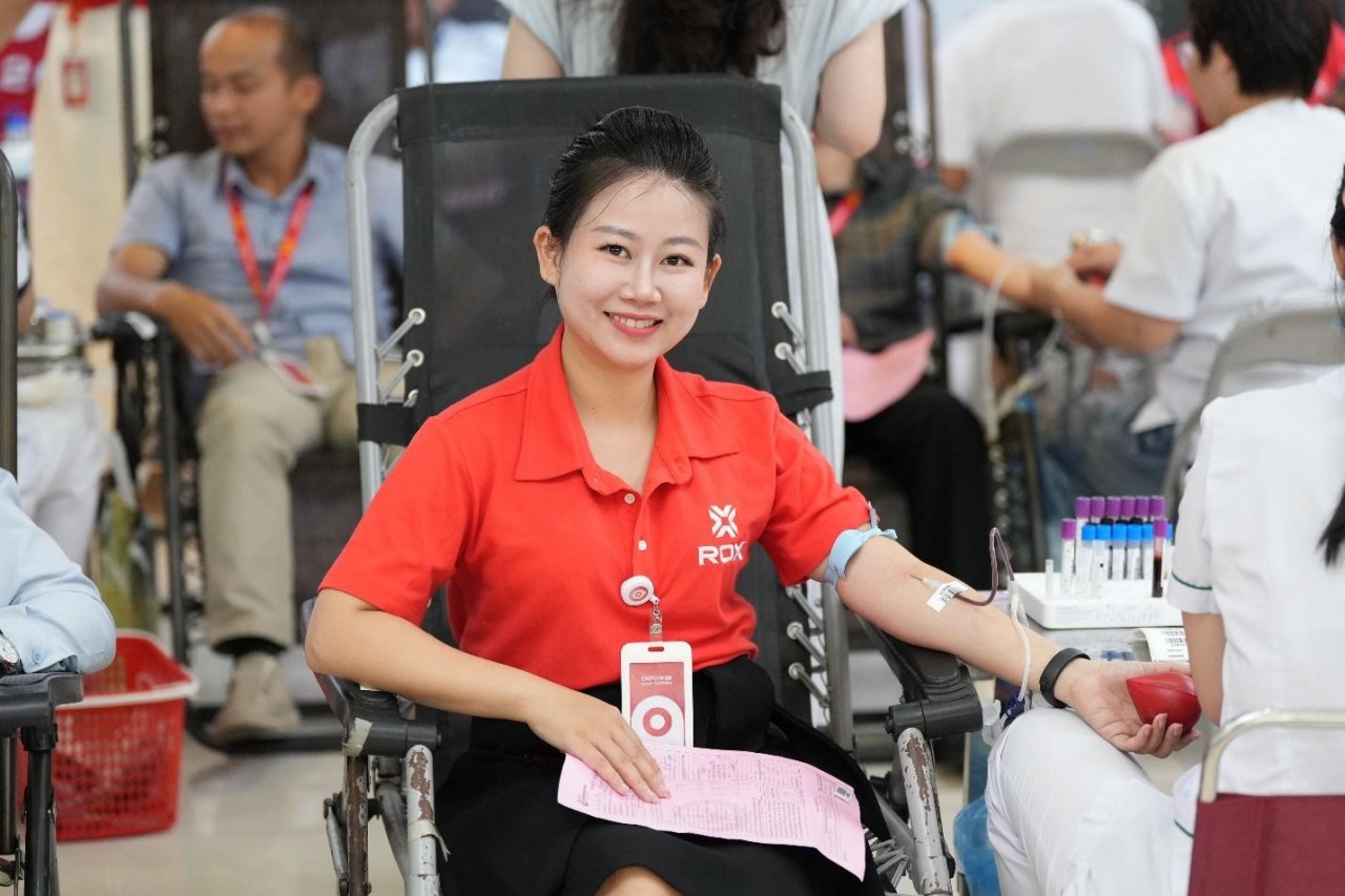 Cán bộ nhân viên ROX Group góp những Giọt thương, lan tỏa giá trị sống đẹp Cán bộ nhân viên ROX Group góp những Giọt thương, lan tỏa giá trị sống đẹp