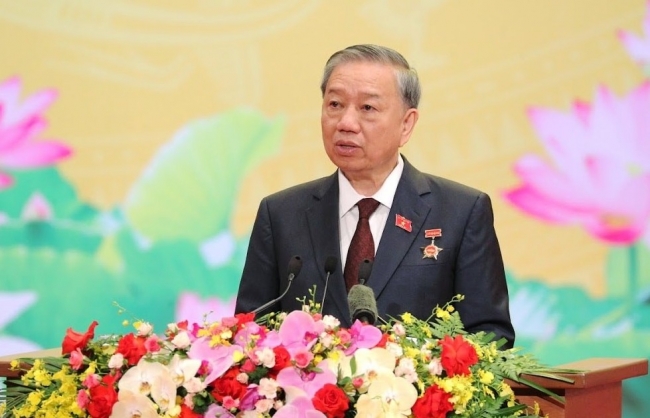 tong bi thu to lam moi dao luat ra doi la mot buoc tien cua nha nuoc phap quyen