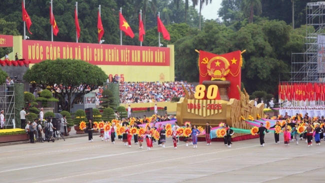 Tổng duyệt diễu binh, diễu hành A80 trong bầu không khí đẹp nao lòng