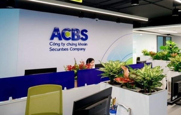 Chứng khoán ACB bị xử phạt vì công bố thông tin sai lệch