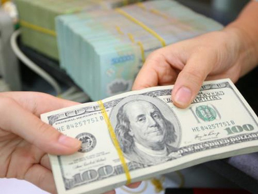 Fed hạ lãi suất: Cơ hội tăng trưởng nhưng áp lực vĩ mô lớn với Việt Nam