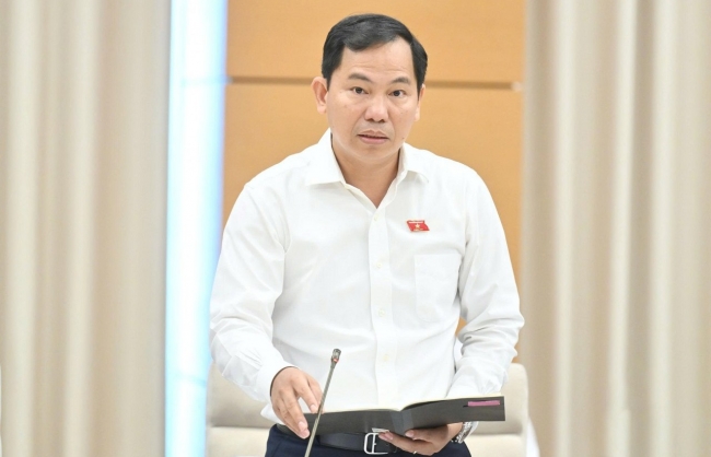 phan cong bo nhiem nhieu nhan su moi cua quoc hoi