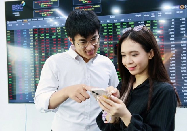 nhieu thong tin tich cuc se tao hieu ung moi cho thi truong chung khoan