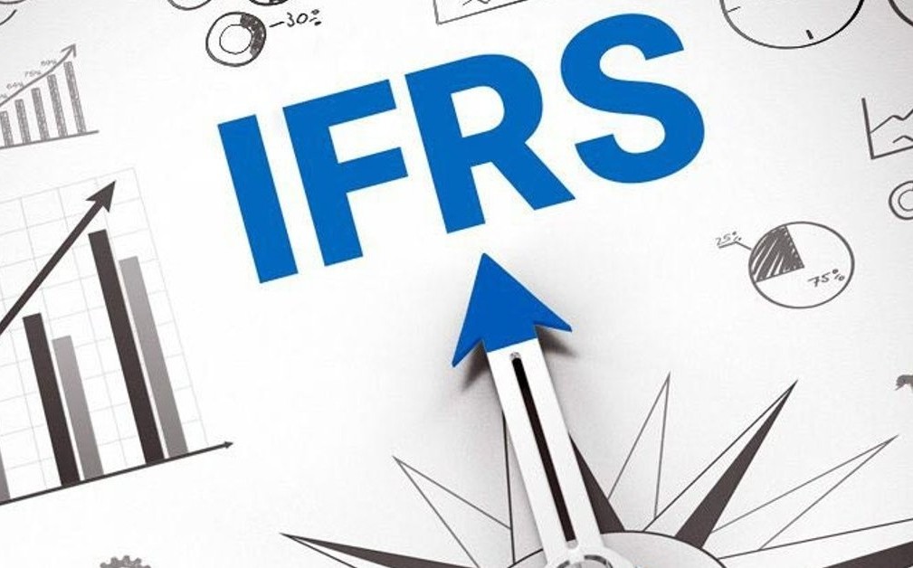 Áp dụng IFRS hỗ trợ mục tiêu nâng hạng thị trường chứng khoán Việt Nam