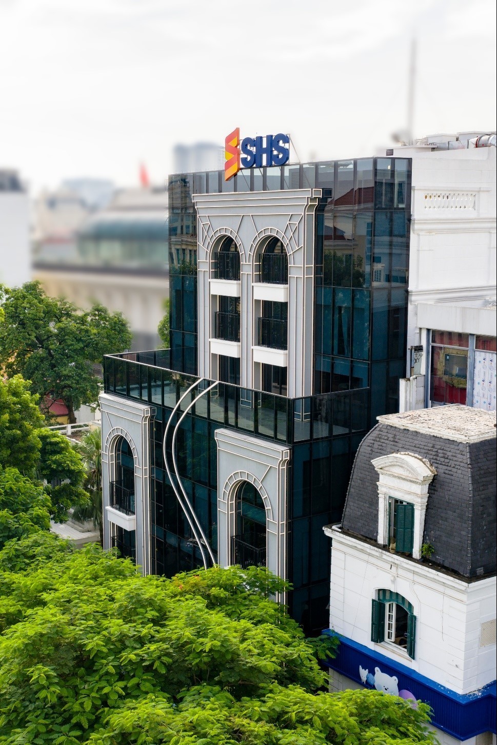 Khai trương trụ sở chính mới của SHS - Dấu mốc cho hành trình chuẩn hóa và vươn tầm phát triển