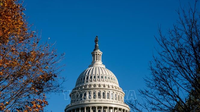 Nợ công Mỹ tăng với tốc độ cao nhất 25 năm, lần đầu tiên vượt 38.000 tỷ USD