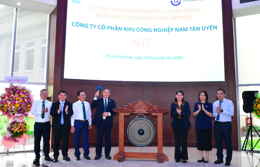 Nam Tân Uyên chính thức niêm yết gần 24 triệu cổ phiếu trên HOSE