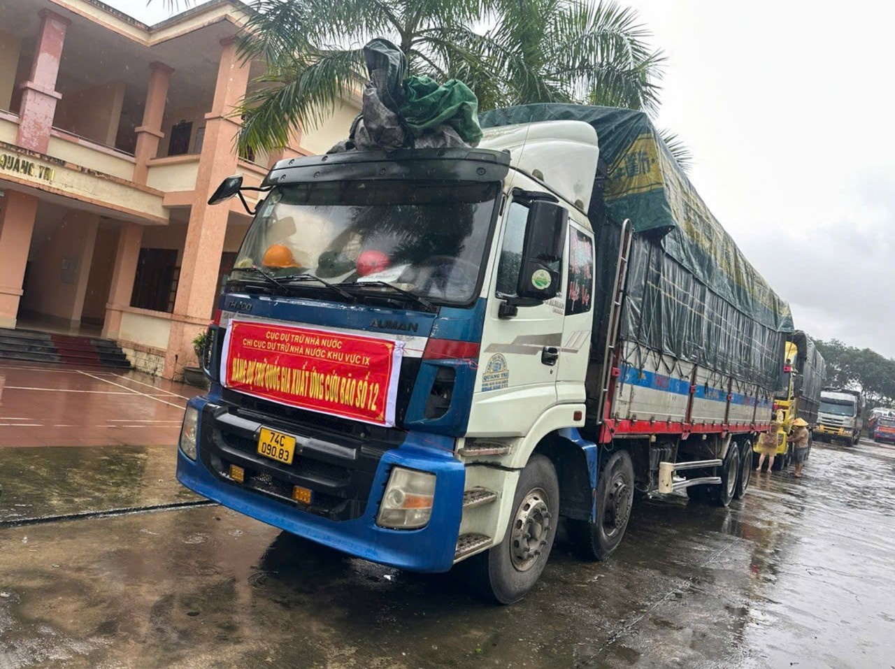 Xuất cấp vật tư, lương thực dự trữ quốc gia cho TP. Huế khắc phục hậu quả thiên tai