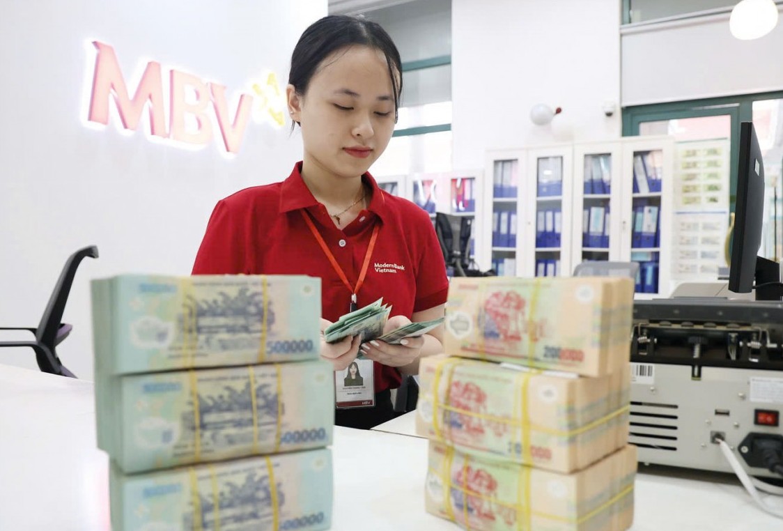 Thanh khoản khởi sắc, mảng dịch vụ chứng khoán “ăn nên làm ra”