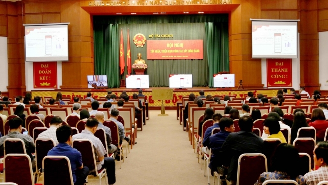 Đảng ủy Bộ Tài chính tham dự Hội nghị tập huấn triển khai ứng dụng Sổ tay đảng viên điện tử