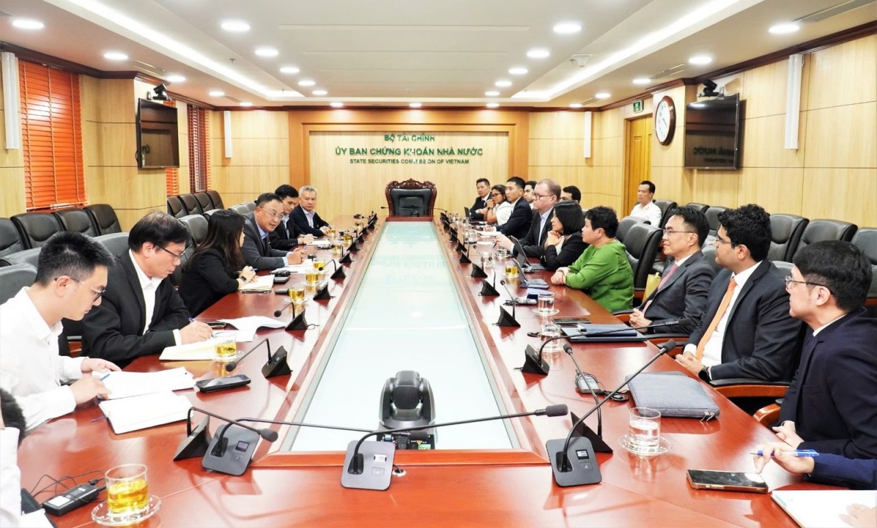 Ủy ban Chứng khoán Nhà nước làm việc với FTSE Russell về các giải pháp nhằm đáp ứng lộ trình nâng hạng theo kế hoạch