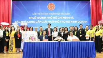 Thuế TP. Hồ Chí Minh ký kết hợp tác với các nhà cung cấp giải pháp hỗ trợ hộ kinh doanh