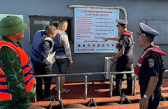 Quảng Ninh: Hải quan cửa khẩu Vạn Gia tăng cường chống buôn lậu dịp cuối năm