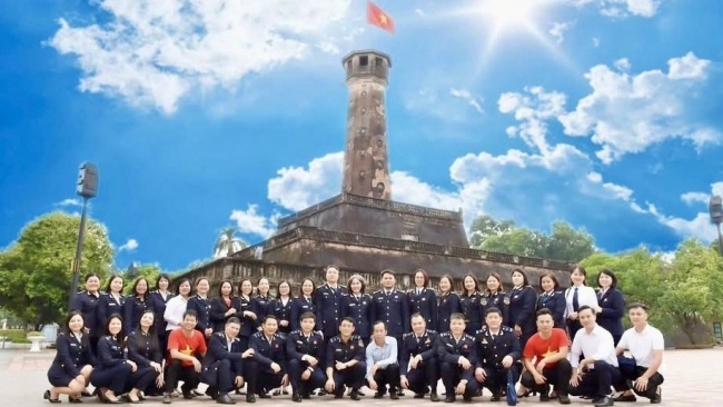 Đảng viên hải quan học tập và làm theo tư tưởng, đạo đức, phong cách Hồ Chí Minh